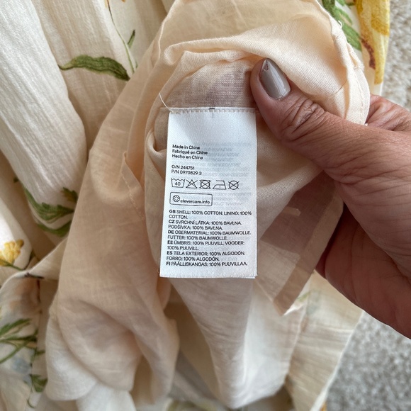 H&M Skirt Size M Cream Floral Maxi - Picture 3 of 8